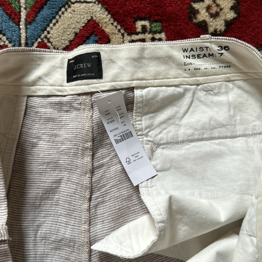 Brown stripe linen shorts - Picture 5 of 6